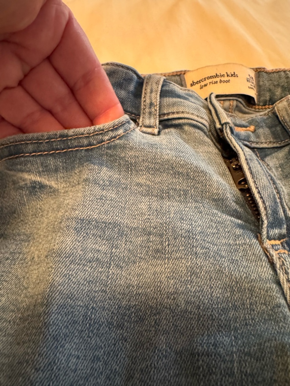 Abercrombie kids Girls low rise bootcut jeans 5/6 regular - Picture 4 of 12